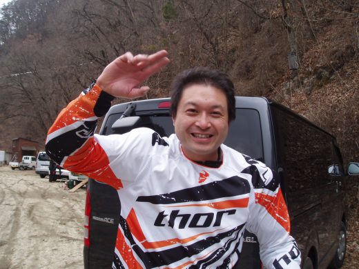 オートパーク　クワ