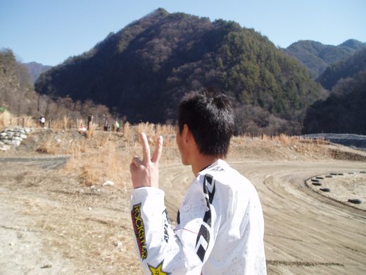 オートパーク　クワ