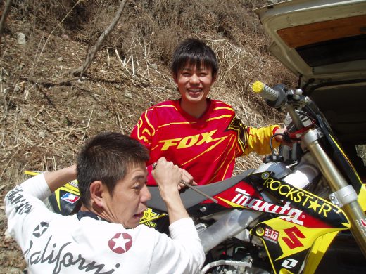 オートパーク　クワ