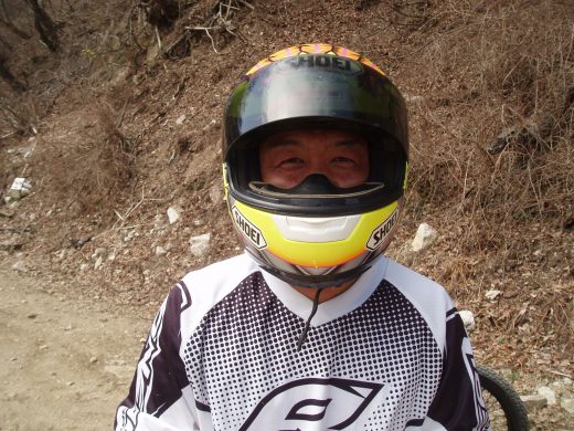 オートパーク　クワ