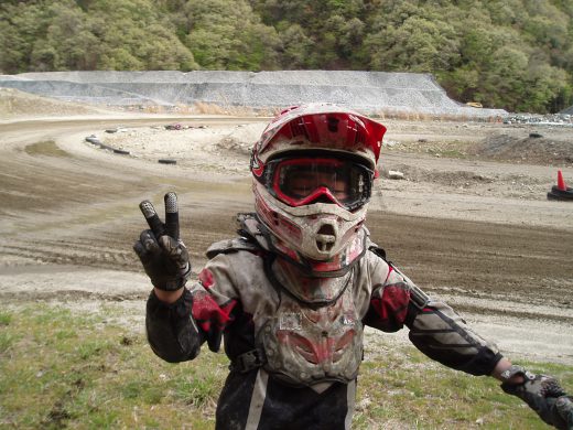 オートパーク　クワ