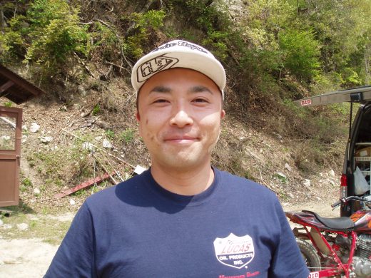 オートパーク　クワ