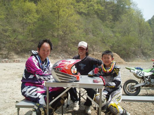 オートパーク　クワ