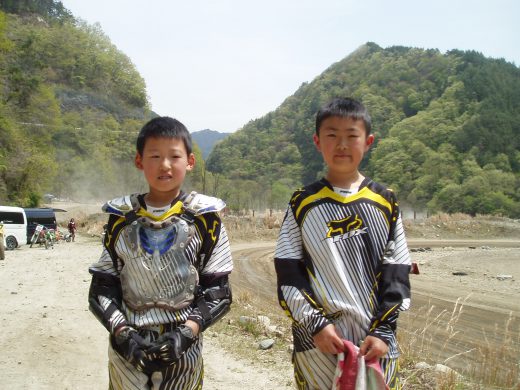 オートパーク　クワ