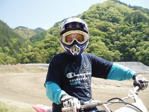 オートパーク　クワ