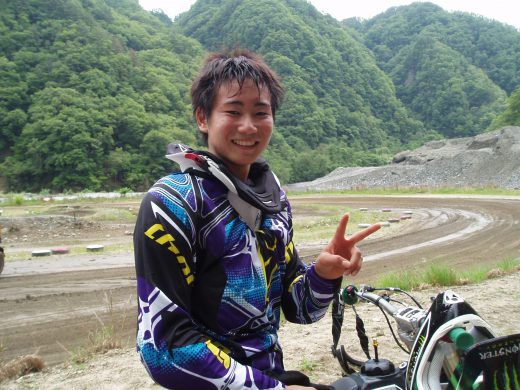 オートパーク　クワ