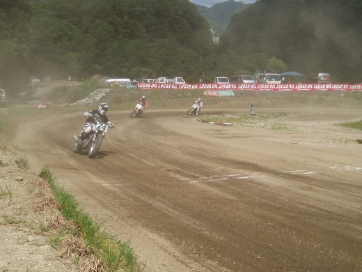 オートパーク　クワ