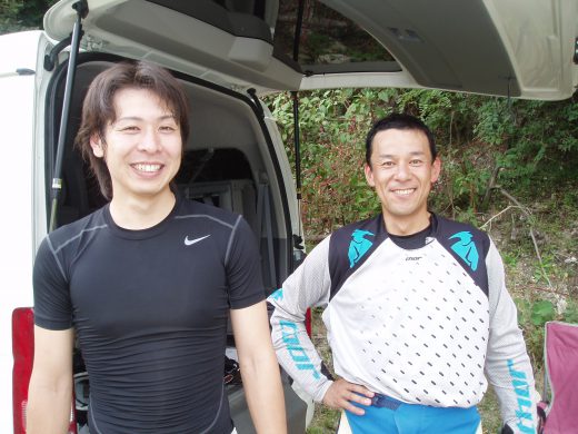 オートパーク　クワ