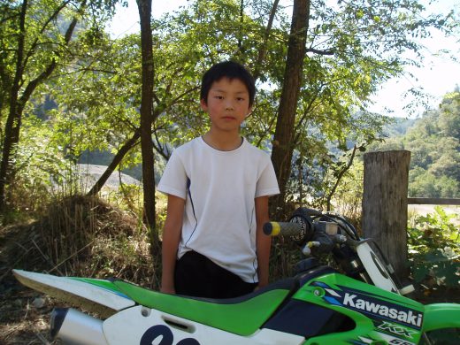 オートパーク　クワ