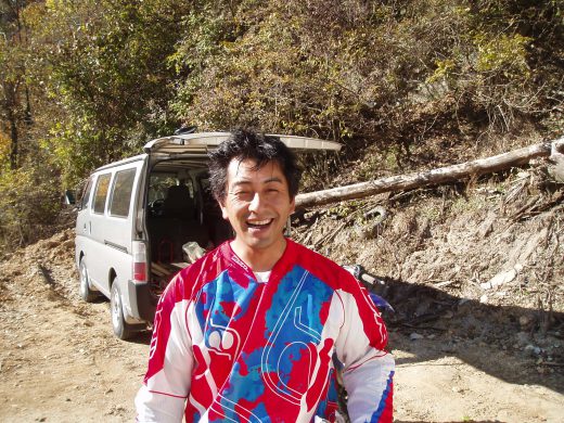 オートパーク　クワ