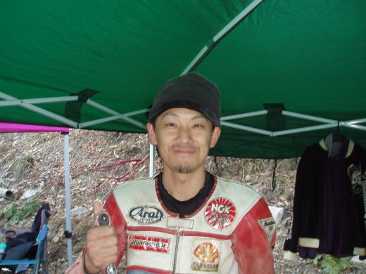 オートパーク　クワ