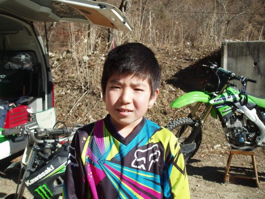 オートパーク　クワ