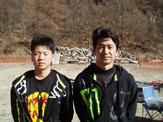 オートパーク　クワ