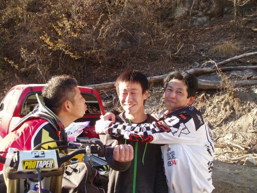 オートパーク　クワ