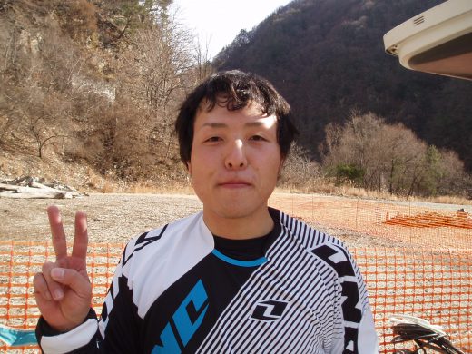 オートパーク　クワ