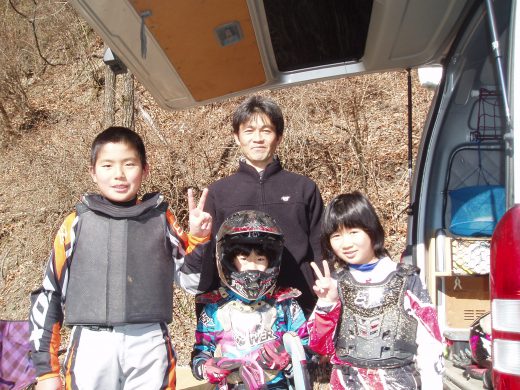 オートパーク　クワ