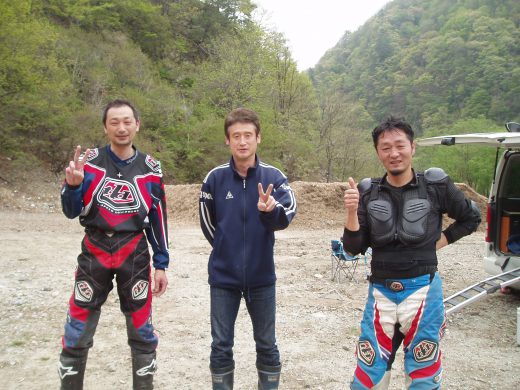 オートパーク　クワ