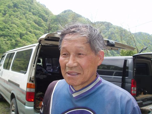 オートパーク　クワ