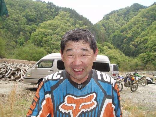 オートパーク　クワ