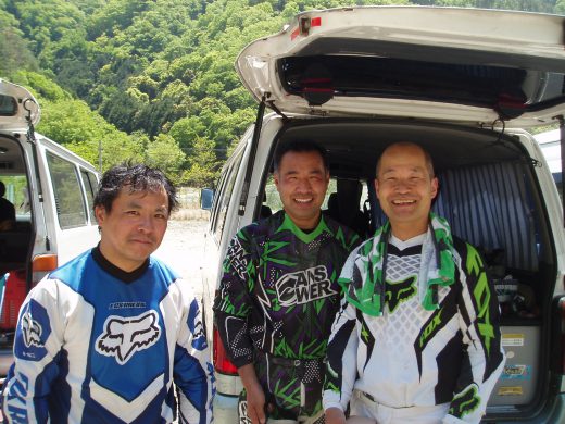 オートパーク　クワ