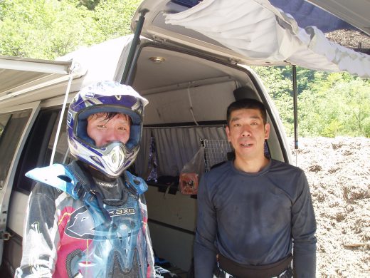 オートパーク　クワ