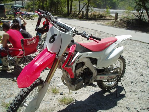 オートパーク　クワ