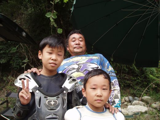 オートパーク　クワ