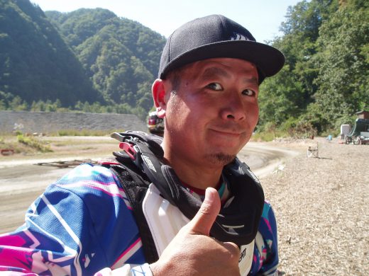 オートパーク　クワ