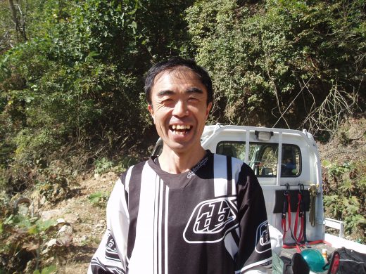 オートパーク　クワ