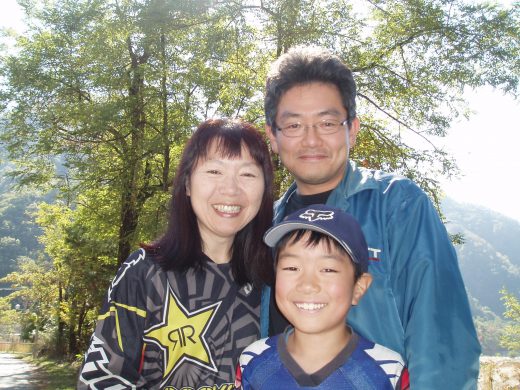 オートパーク　クワ