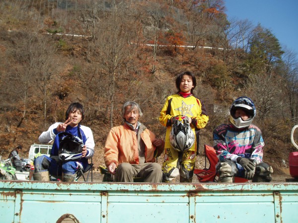 オートパーク　クワ