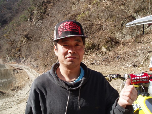 オートパーク　クワ