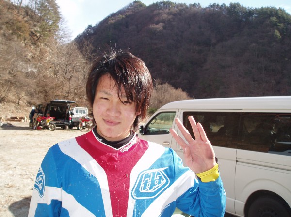 オートパーク　クワ