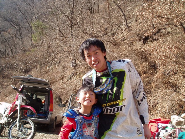 オートパーク　クワ