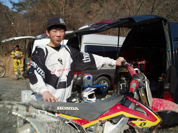 オートパーク　クワ