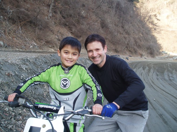 オートパーク　クワ