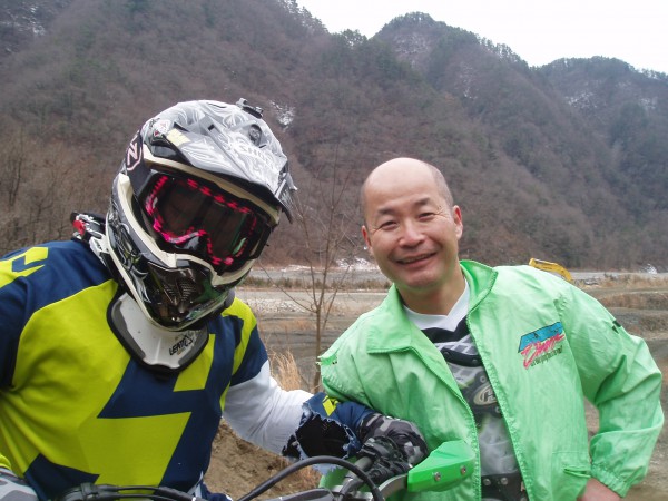 オートパーク　クワ