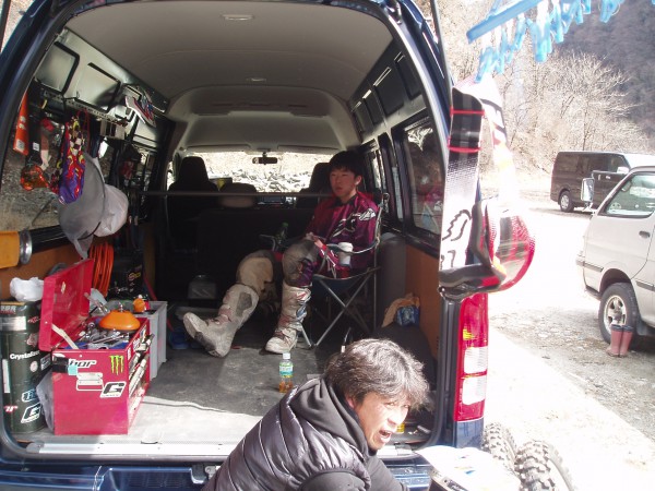 オートパーク　クワ