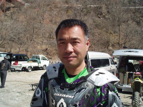 オートパーク　クワ