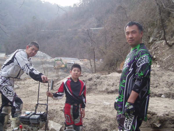 オートパーク　クワ