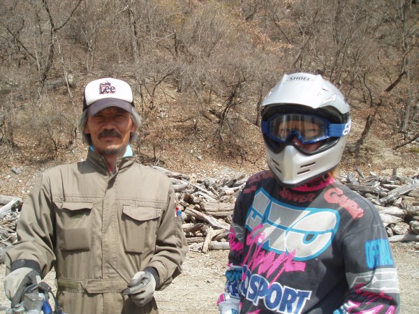 オートパーク　クワ