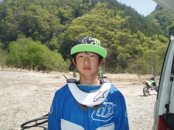 オートパーク　クワ