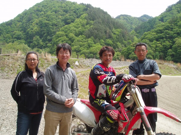 オートパーク　クワ