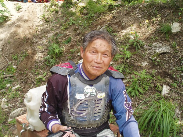 オートパーク　クワ