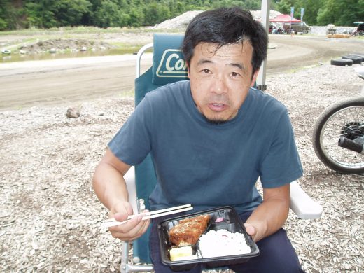 オートパーク　クワ