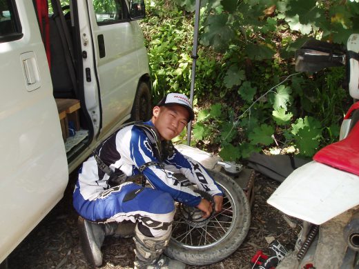 オートパーク　クワ