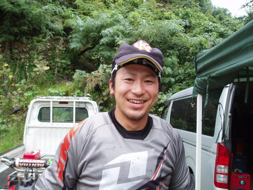 オートパーク　クワ