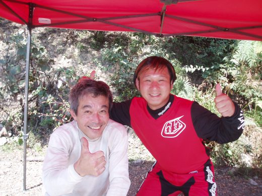 オートパーク　クワ