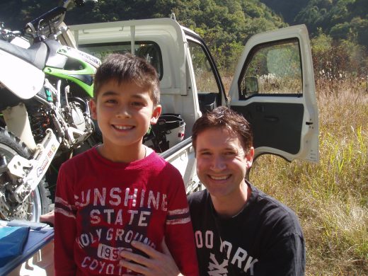 オートパーク　クワ