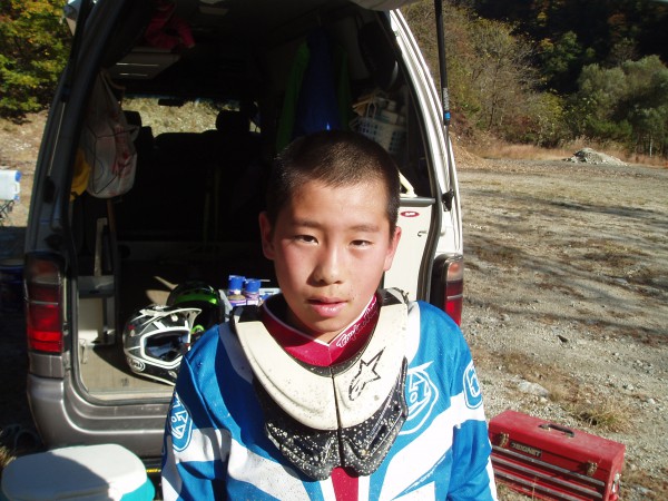 オートパーク　クワ